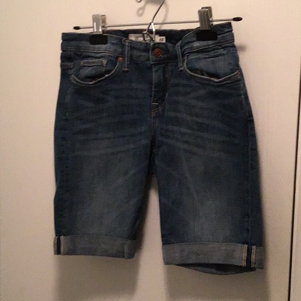 Women’s H&M Denim Knee Length Shorts size 27